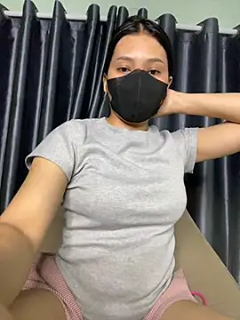 Ly Coca24 online show from February 7, 2025, 3:52 pm