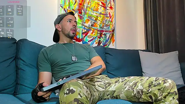 tommy raym0ndg online show from October 18, 2025, 3:24 pm