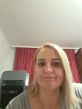 Malichkaanna30 online show from December 15, 2024, 7:10 pm