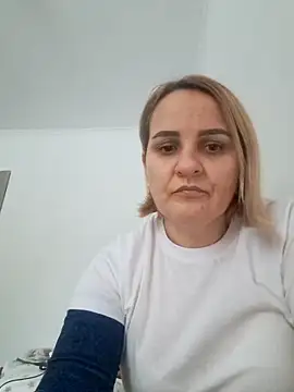 Malichkaanna30 online show from January 15, 2025, 2:13 pm