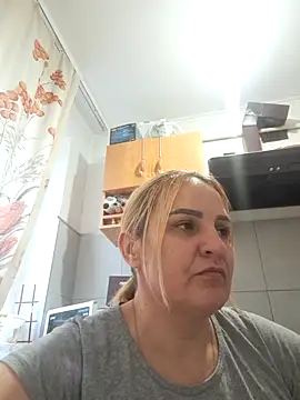 Malichkaanna30 online show from November 28, 2025, 9:56 am