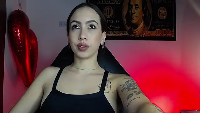 scarlett buttock online show from March 5, 2025, 3:51 pm