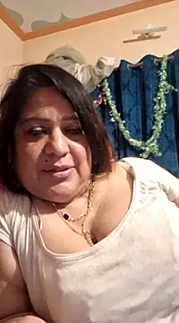 Hot Queen77 online show from January 24, 2025, 11:45 pm