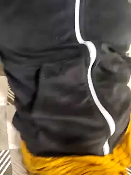 Raat ki rani  online show from December 10, 2024, 3:44 pm