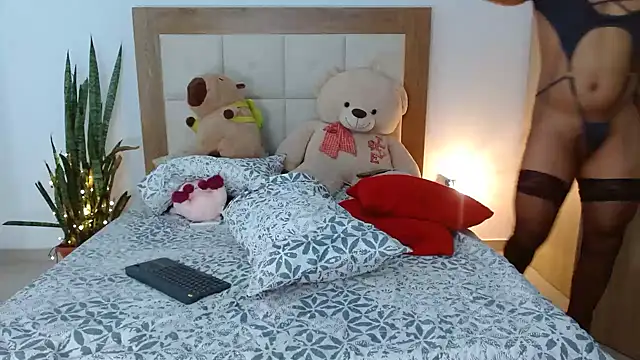 HELLEN SWEET6 online show from January 22, 2025, 1:10 am