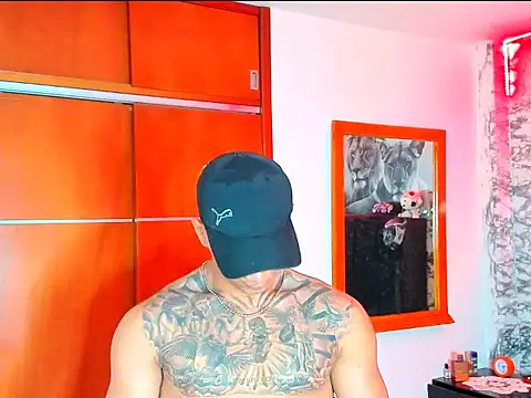 Snapshot of Aaron_Toy chatting on January 8, 2026, 7:38 pm Aaron Toy online show from January 8, 2026, 7:38 pm