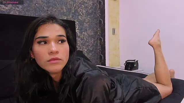 Isa Little Star online show from February 15, 2025, 3:17 pm