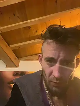 Bigkisslove online show from March 3, 2026, 4:40 am