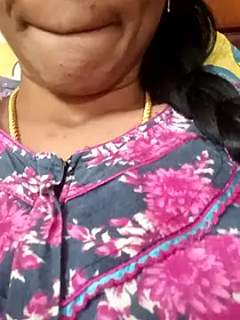 Ambika01 online show from November 12, 2025, 1:11 pm