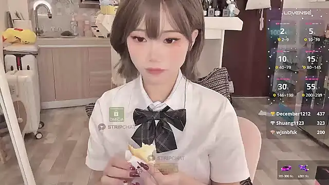 Snapshot of -XunMengLong- chatting on December 24, 2024, 6:06 pm -XunMengLong- online show from December 24, 2024, 6:06 pm