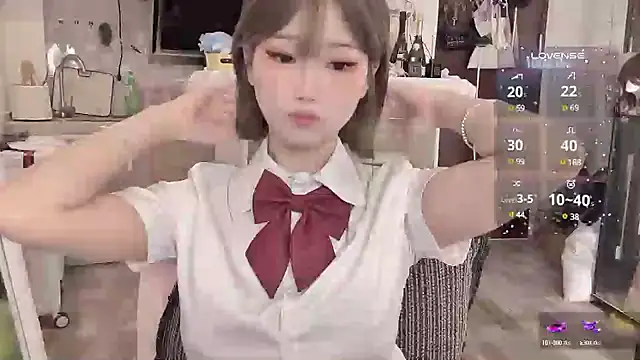 Snapshot of -XunMengLong- chatting on March 12, 2025, 7:38 pm -XunMengLong- online show from March 12, 2025, 7:38 pm