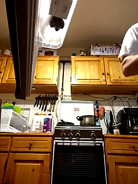 intx800 online show from March 18, 2025, 3:09 am