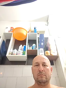 intx800 online show from September 24, 2025, 2:15 am