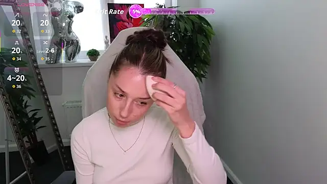 Snapshot of MonicaWeber_ chatting on October 4, 2025, 1:09 pm MonicaWeber online show from October 4, 2025, 1:09 pm