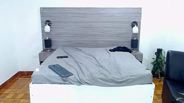 Loony Zion online show from February 24, 2025, 4:26 pm