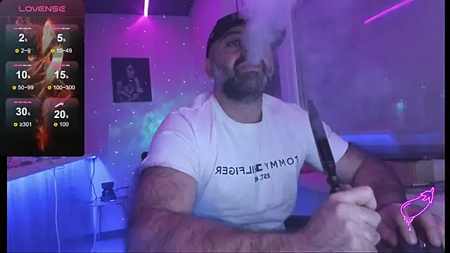 MAGABEAR077 online show from November 13, 2025, 7:13 pm