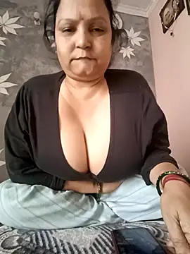 Snapshot of Kavya_kapoor chatting on December 17, 2025, 4:29 am Kavya kapoor online show from December 17, 2025, 4:29 am