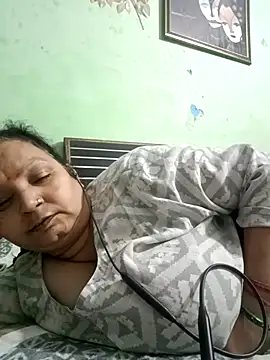 Snapshot of Kavya_kapoor chatting on December 17, 2025, 5:41 pm Kavya kapoor online show from December 17, 2025, 5:41 pm