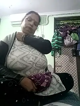 Snapshot of Kavya_kapoor chatting on January 9, 2026, 5:04 pm Kavya kapoor online show from January 9, 2026, 5:04 pm