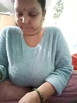 Snapshot of Kavya_kapoor chatting on February 2, 2026, 4:49 pm Kavya kapoor online show from February 2, 2026, 4:49 pm