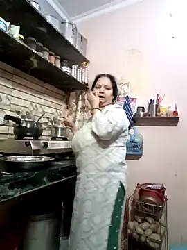 Snapshot of Kavya_kapoor chatting on February 17, 2026, 3:25 am Kavya kapoor online show from February 17, 2026, 3:25 am