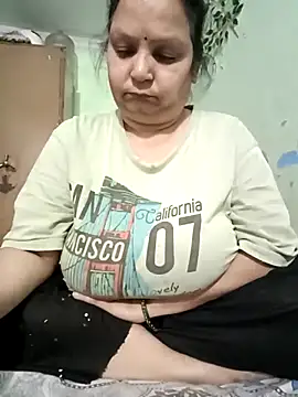 Snapshot of Kavya_kapoor chatting on February 23, 2026, 5:10 pm Kavya kapoor online show from February 23, 2026, 5:10 pm