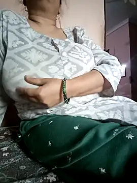 Snapshot of Kavya_kapoor chatting on March 7, 2026, 12:35 pm Kavya kapoor online show from March 7, 2026, 12:35 pm