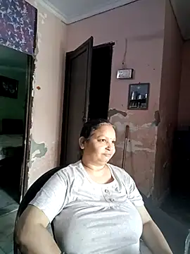 Snapshot of Kavya_kapoor chatting on April 12, 2026, 4:06 am Kavya kapoor online show from April 12, 2026, 4:06 am