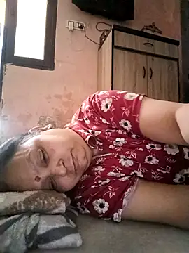 Snapshot of Kavya_kapoor chatting on April 14, 2026, 8:31 am Kavya kapoor online show from April 14, 2026, 8:31 am