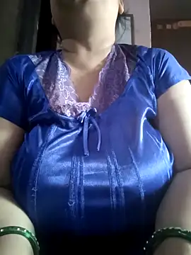 Snapshot of Kavya_kapoor chatting on April 16, 2026, 2:01 am Kavya kapoor online show from April 16, 2026, 2:01 am