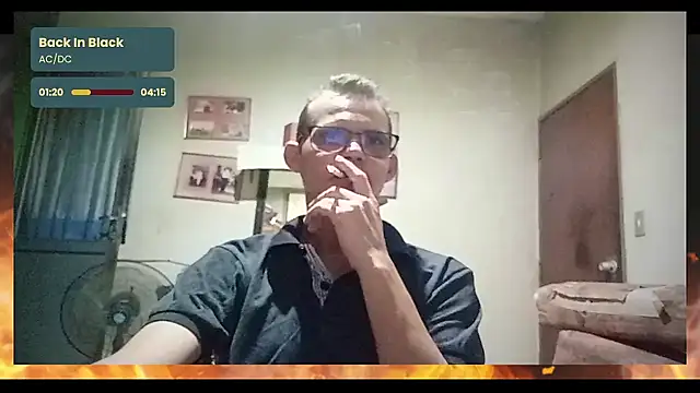 Snapshot of Aj_love22 chatting on January 1, 2025, 2:41 am Aj love22 online show from January 1, 2025, 2:41 am