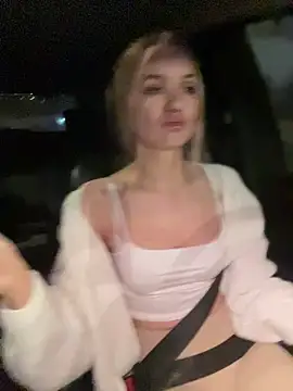 Devill Angel  online show from December 21, 2024, 8:32 pm