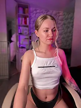 Devill Angel  online show from February 7, 2025, 7:49 pm