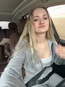 Devill Angel  online show from February 27, 2025, 8:06 am