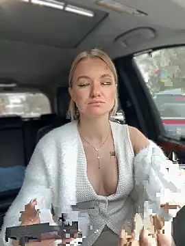 Devill Angel  online show from September 19, 2025, 10:16 am