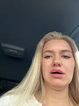 Snapshot of Devill_Angel_ chatting on June 5, 2026, 5:36 am Devill Angel online show from June 5, 2026, 5:36 am