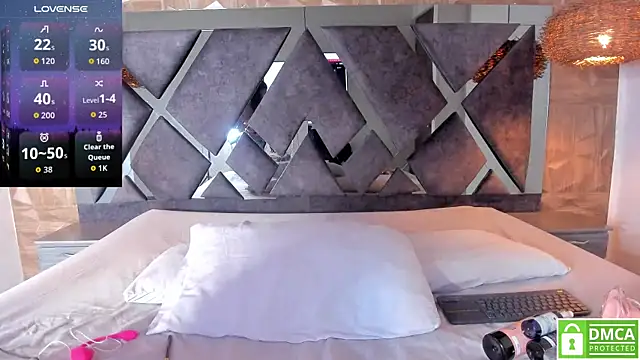 Rose Evans   online show from December 2, 2025, 5:24 am