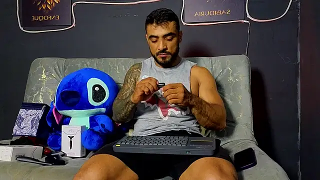 ERIC HARRISON online show from November 25, 2025, 9:59 pm