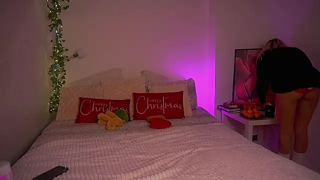 Heidi11 online show from December 26, 2024, 1:29 am