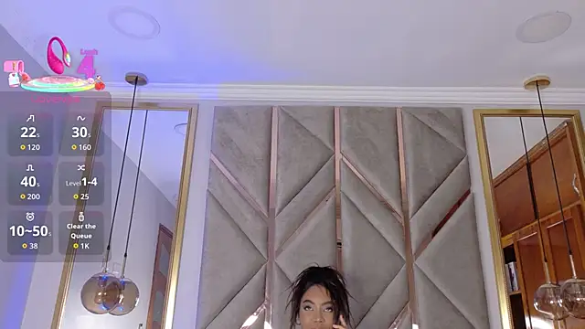 Lola King online show from October 6, 2025, 8:06 pm