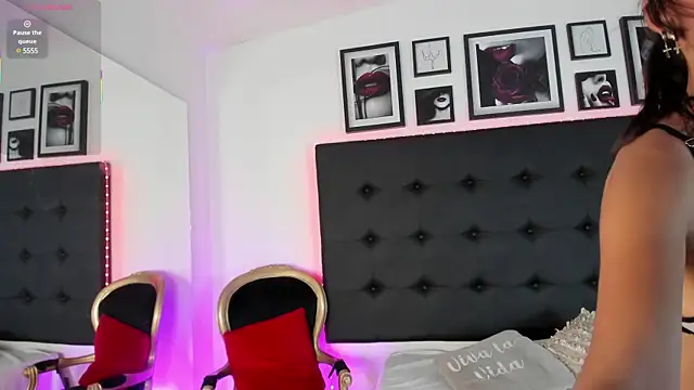 Snapshot of SaraDreamss chatting on January 28, 2025, 8:36 pm SaraDreamss online show from January 28, 2025, 8:36 pm