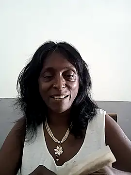 mamakarma1403 online show from March 20, 2025, 3:34 am