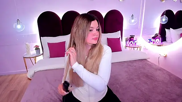 ZaraBloom online show from March 2, 2026, 3:19 pm