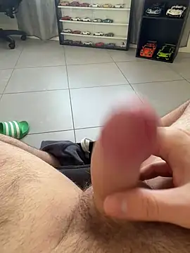 tiou72 online show from November 22, 2025, 11:42 am