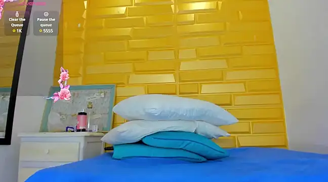 Snapshot of ebony_beckyy chatting on February 6, 2025, 7:51 pm ebony beckyy online show from February 6, 2025, 7:51 pm