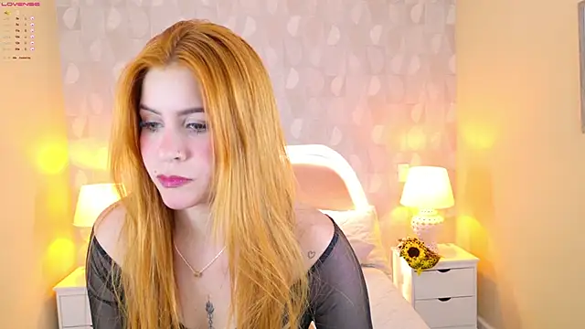 Snapshot of april_rousse chatting on March 21, 2025, 10:06 pm april rousse online show from March 21, 2025, 10:06 pm