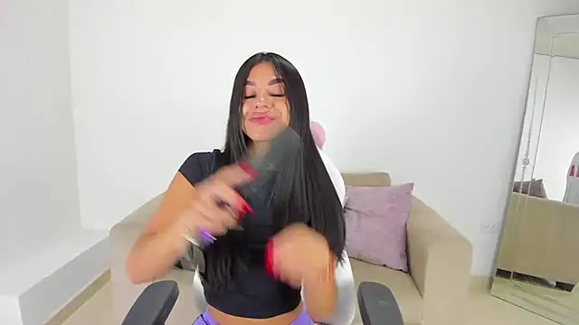 Charlotte cowell sub1  online show from March 5, 2025, 10:21 pm