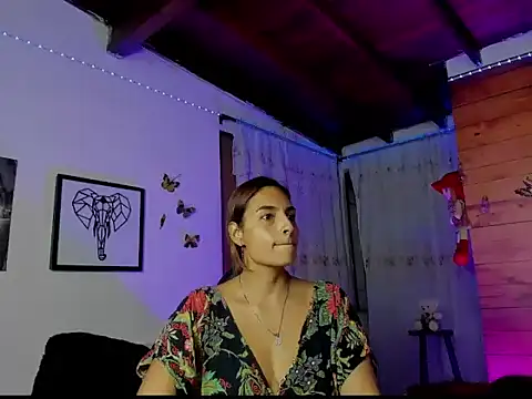 Snapshot of mykaelahoney chatting on February 10, 2026, 5:22 am mykaelahoney online show from February 10, 2026, 5:22 am