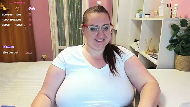 lovely adelle online show from January 30, 2025, 8:53 pm