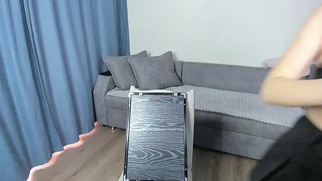 RileyMee online show from January 12, 2025, 6:28 am